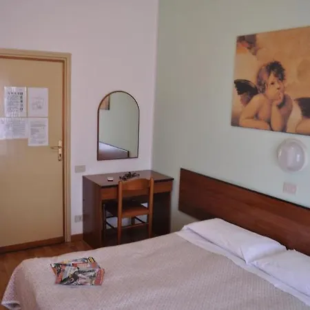 Cecile Hotel