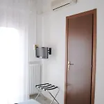 Cecile Hotel