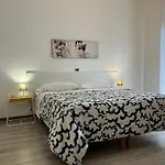 Cecile Hotel 2*