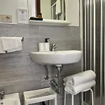 Hotel Cecile