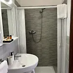 Hotel Cecile 2*