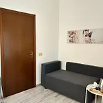 Cecile Hotel 2*