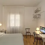 Hotel Cecile