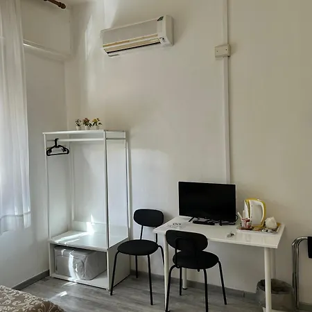 Hotel Cecile 2*