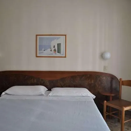 Cecile Hotel