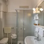 Otel Cecile 2*